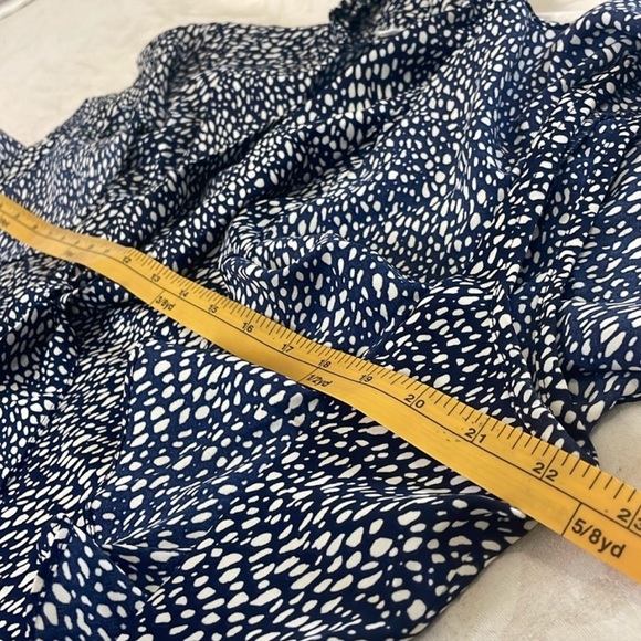 AVARA Flutter Sleeve Tie V-Neck Blouse Top Navy Blue Print Ruffle Women’s Large - Picture 7 of 8